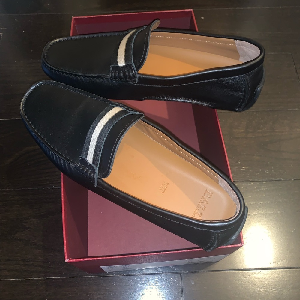 Bally dressy shoes